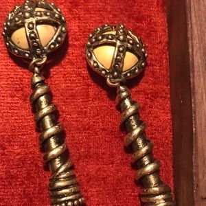 Vintage Limited earrings